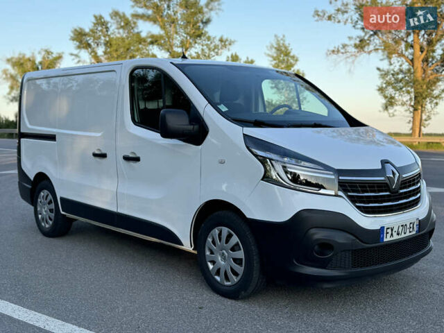 Белый Рено Трафик, объемом двигателя 2 л и пробегом 196 тыс. км за 17200 $, фото 16 на Automoto.ua