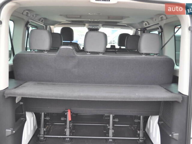 Белый Рено Трафик, объемом двигателя 2 л и пробегом 160 тыс. км за 32500 $, фото 41 на Automoto.ua