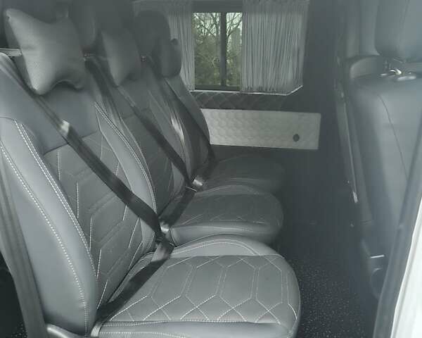 Белый Рено Трафик, объемом двигателя 2 л и пробегом 107 тыс. км за 22700 $, фото 13 на Automoto.ua