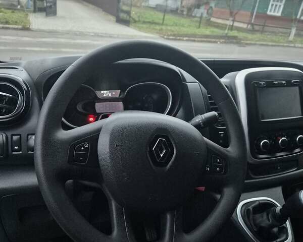 Белый Рено Трафик, объемом двигателя 2 л и пробегом 107 тыс. км за 22700 $, фото 11 на Automoto.ua