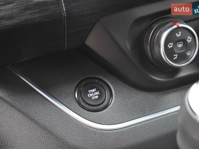 Белый Рено Трафик, объемом двигателя 2 л и пробегом 160 тыс. км за 32500 $, фото 67 на Automoto.ua