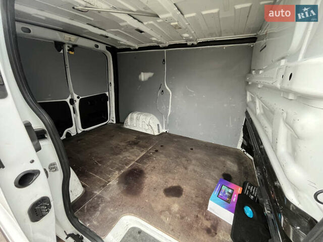 Білий Рено Трафік, об'ємом двигуна 2 л та пробігом 154 тис. км за 16999 $, фото 67 на Automoto.ua