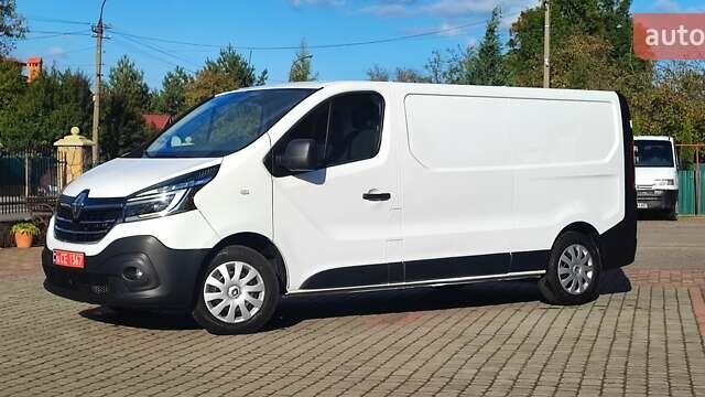 Белый Рено Трафик, объемом двигателя 2 л и пробегом 182 тыс. км за 17600 $, фото 12 на Automoto.ua