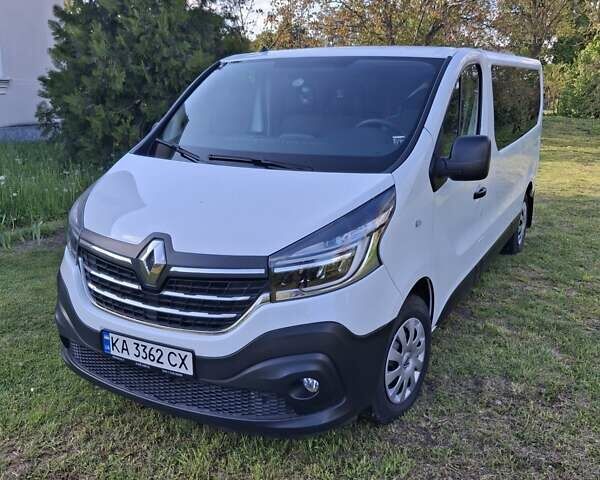 Белый Рено Трафик, объемом двигателя 1.6 л и пробегом 59 тыс. км за 25500 $, фото 80 на Automoto.ua