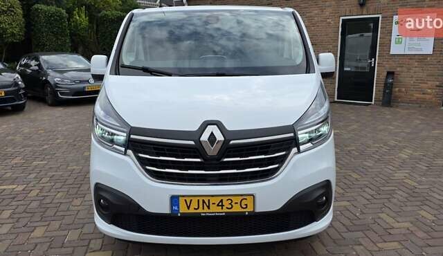 Белый Рено Трафик, объемом двигателя 2 л и пробегом 94 тыс. км за 23200 $, фото 14 на Automoto.ua