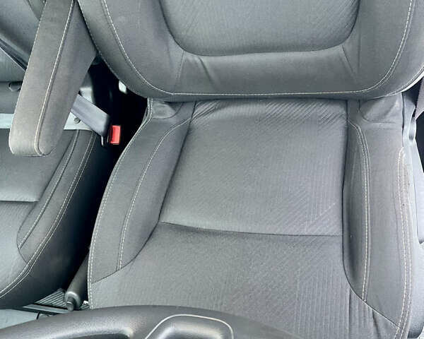 Білий Рено Трафік, об'ємом двигуна 2 л та пробігом 198 тис. км за 16600 $, фото 23 на Automoto.ua