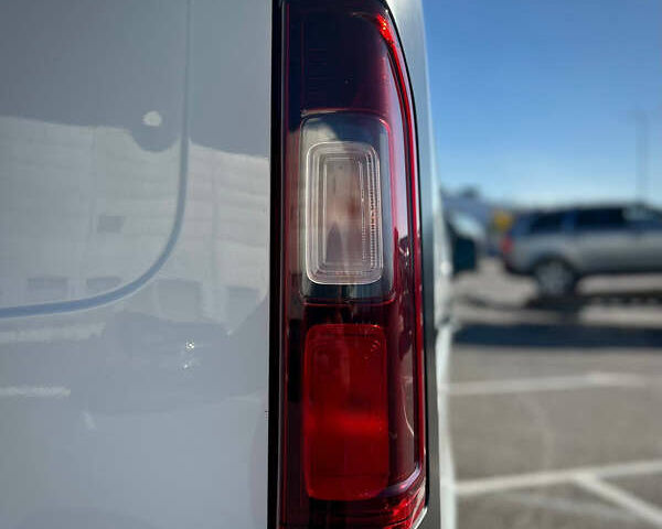 Белый Рено Трафик, объемом двигателя 2 л и пробегом 186 тыс. км за 17750 $, фото 12 на Automoto.ua