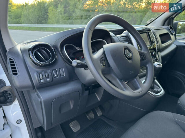 Белый Рено Трафик, объемом двигателя 2 л и пробегом 196 тыс. км за 17200 $, фото 31 на Automoto.ua