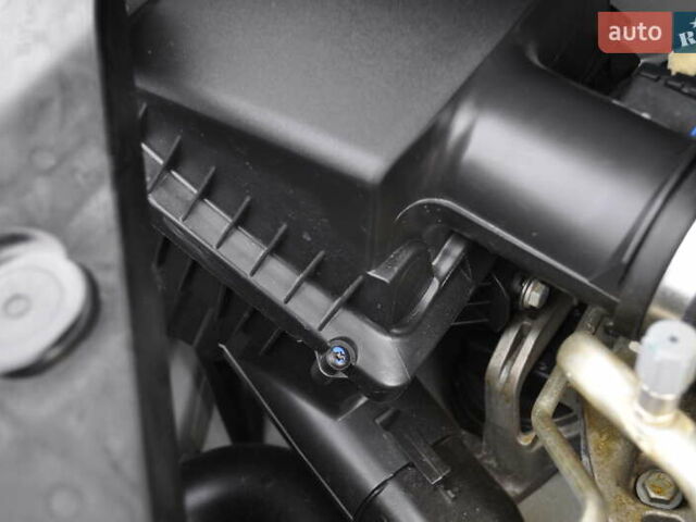 Белый Рено Трафик, объемом двигателя 2 л и пробегом 160 тыс. км за 32500 $, фото 132 на Automoto.ua