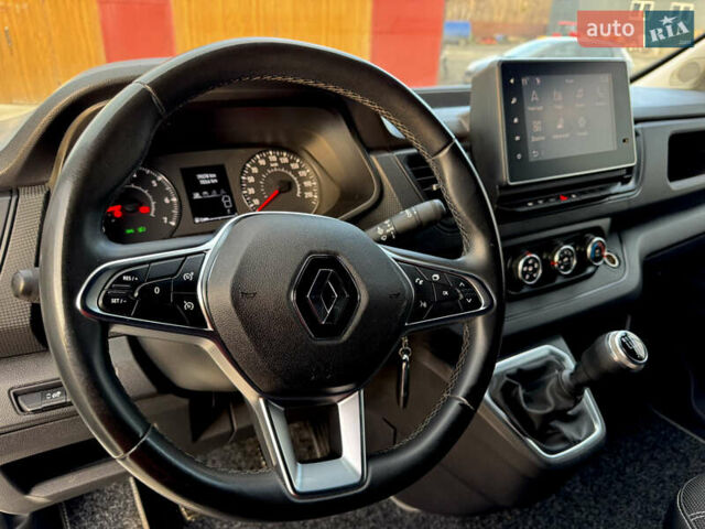 Белый Рено Трафик, объемом двигателя 2 л и пробегом 79 тыс. км за 27999 $, фото 6 на Automoto.ua