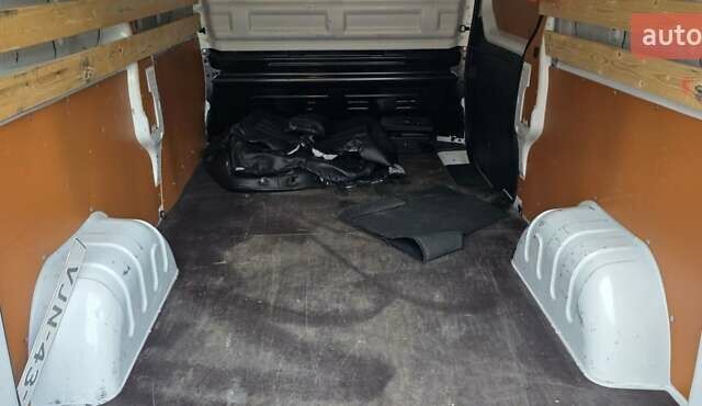 Белый Рено Трафик, объемом двигателя 2 л и пробегом 94 тыс. км за 23200 $, фото 33 на Automoto.ua