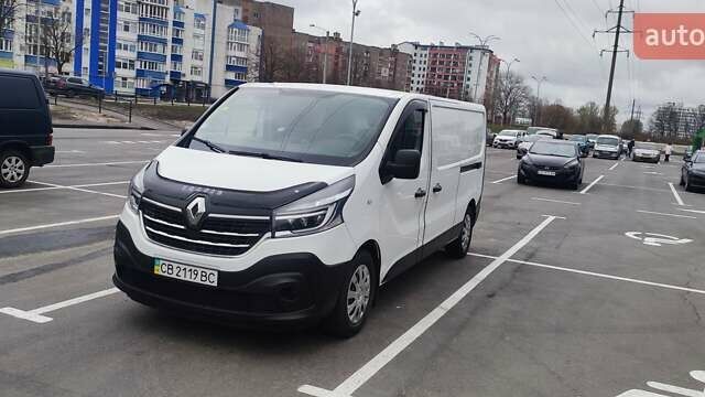 Белый Рено Трафик, объемом двигателя 2 л и пробегом 180 тыс. км за 20600 $, фото 1 на Automoto.ua