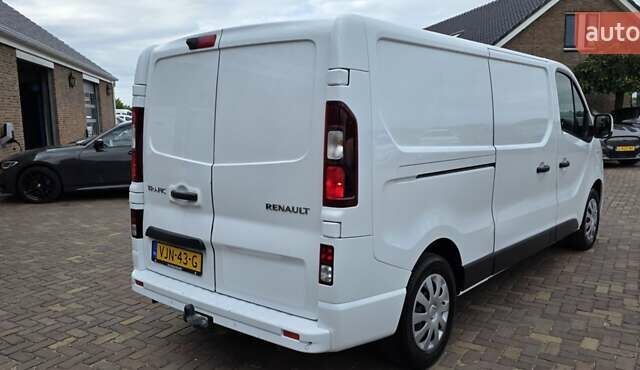 Белый Рено Трафик, объемом двигателя 2 л и пробегом 94 тыс. км за 23200 $, фото 6 на Automoto.ua