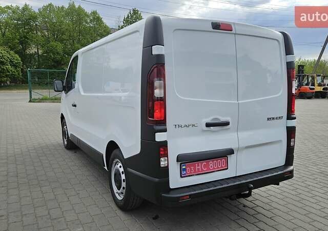 Белый Рено Трафик, объемом двигателя 2 л и пробегом 196 тыс. км за 16600 $, фото 3 на Automoto.ua