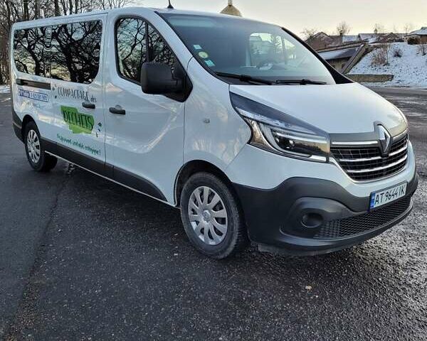 Білий Рено Трафік, об'ємом двигуна 2 л та пробігом 250 тис. км за 22500 $, фото 3 на Automoto.ua