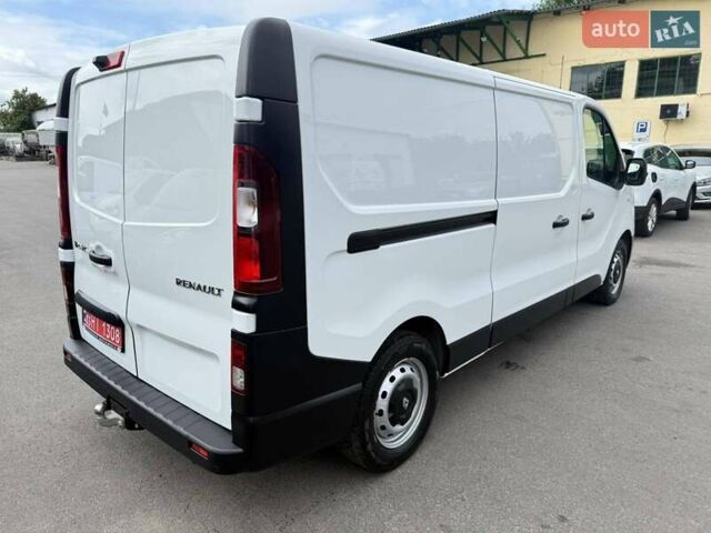 Белый Рено Трафик, объемом двигателя 2 л и пробегом 247 тыс. км за 17900 $, фото 9 на Automoto.ua
