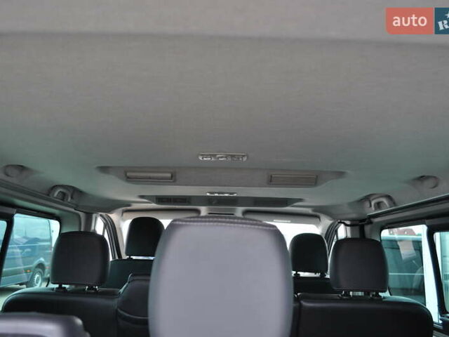 Белый Рено Трафик, объемом двигателя 2 л и пробегом 160 тыс. км за 32500 $, фото 49 на Automoto.ua