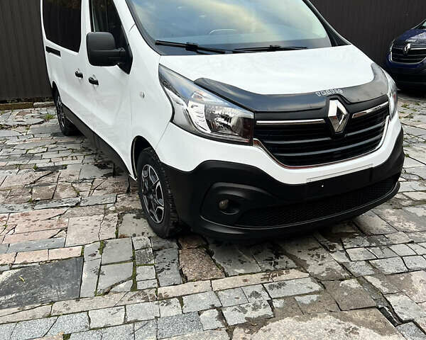 Білий Рено Трафік, об'ємом двигуна 2 л та пробігом 130 тис. км за 23999 $, фото 5 на Automoto.ua