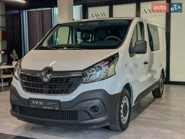 Белый Рено Трафик, объемом двигателя 1.99 л и пробегом 109 тыс. км за 28990 $, фото 8 на Automoto.ua