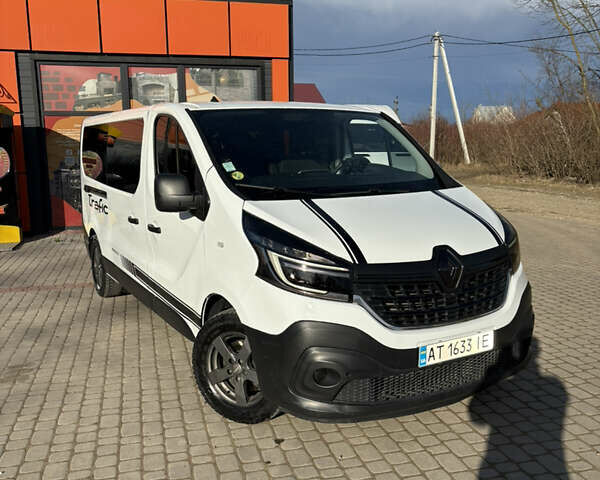 Белый Рено Трафик, объемом двигателя 2 л и пробегом 130 тыс. км за 20500 $, фото 9 на Automoto.ua
