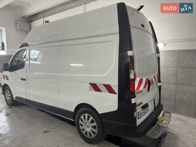 Білий Рено Трафік, об'ємом двигуна 2 л та пробігом 111 тис. км за 20500 $, фото 2 на Automoto.ua