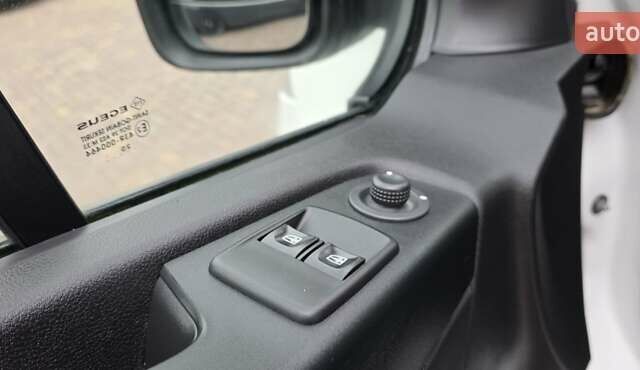 Белый Рено Трафик, объемом двигателя 2 л и пробегом 94 тыс. км за 23200 $, фото 15 на Automoto.ua