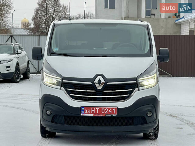 Білий Рено Трафік, об'ємом двигуна 2 л та пробігом 198 тис. км за 16600 $, фото 5 на Automoto.ua