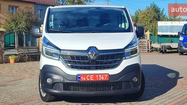 Белый Рено Трафик, объемом двигателя 2 л и пробегом 182 тыс. км за 17600 $, фото 17 на Automoto.ua