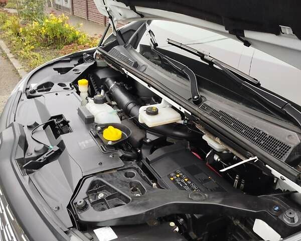 Белый Рено Трафик, объемом двигателя 2 л и пробегом 108 тыс. км за 29999 $, фото 22 на Automoto.ua