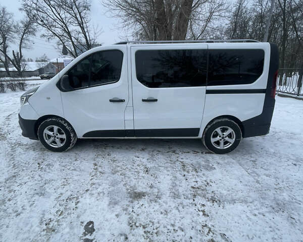 Білий Рено Трафік, об'ємом двигуна 2 л та пробігом 193 тис. км за 22300 $, фото 6 на Automoto.ua