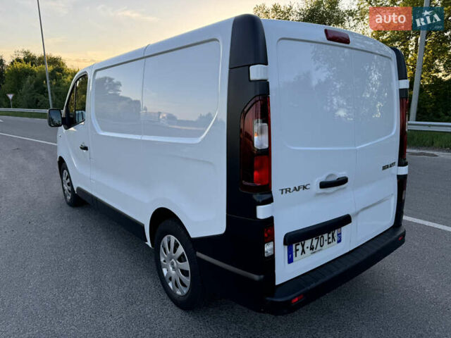 Белый Рено Трафик, объемом двигателя 2 л и пробегом 196 тыс. км за 17200 $, фото 11 на Automoto.ua