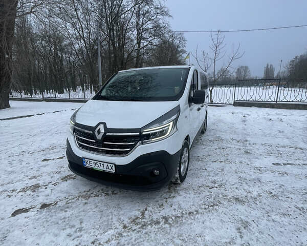 Білий Рено Трафік, об'ємом двигуна 2 л та пробігом 193 тис. км за 22300 $, фото 2 на Automoto.ua