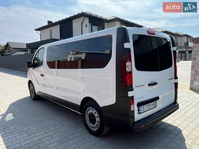 Белый Рено Трафик, объемом двигателя 2 л и пробегом 185 тыс. км за 22500 $, фото 7 на Automoto.ua
