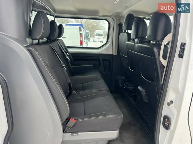 Белый Рено Трафик, объемом двигателя 2 л и пробегом 184 тыс. км за 21750 $, фото 34 на Automoto.ua