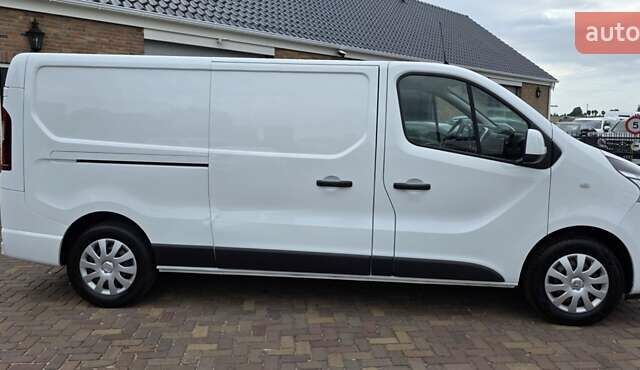 Белый Рено Трафик, объемом двигателя 2 л и пробегом 94 тыс. км за 23200 $, фото 4 на Automoto.ua