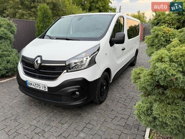 Білий Рено Трафік, об'ємом двигуна 2 л та пробігом 156 тис. км за 22999 $, фото 4 на Automoto.ua