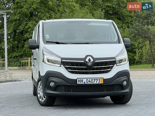 Белый Рено Трафик, объемом двигателя 2 л и пробегом 180 тыс. км за 17500 $, фото 13 на Automoto.ua