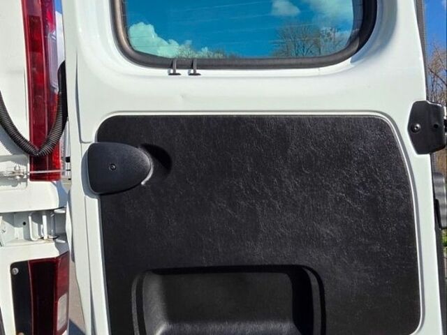 Білий Рено Трафік, об'ємом двигуна 2 л та пробігом 282 тис. км за 25800 $, фото 73 на Automoto.ua