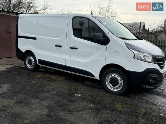 Белый Рено Трафик, объемом двигателя 2 л и пробегом 89 тыс. км за 20400 $, фото 11 на Automoto.ua