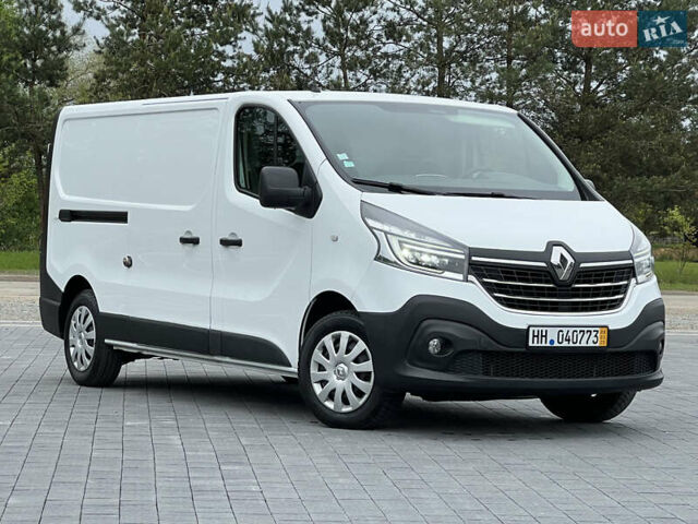 Белый Рено Трафик, объемом двигателя 2 л и пробегом 180 тыс. км за 17500 $, фото 14 на Automoto.ua