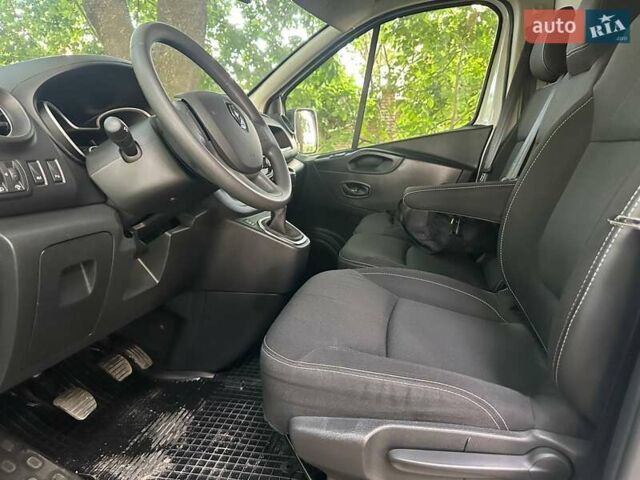 Белый Рено Трафик, объемом двигателя 2 л и пробегом 14 тыс. км за 21500 $, фото 7 на Automoto.ua