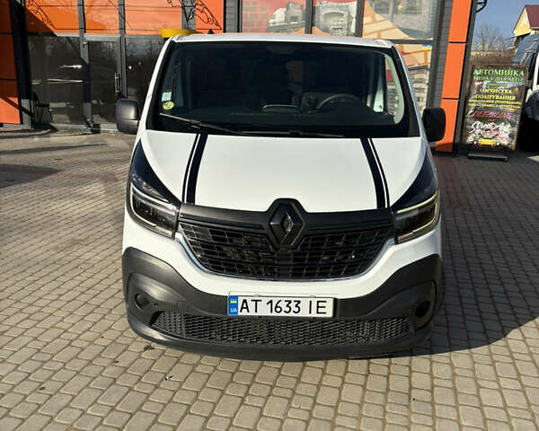 Белый Рено Трафик, объемом двигателя 2 л и пробегом 130 тыс. км за 20500 $, фото 5 на Automoto.ua