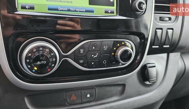 Белый Рено Трафик, объемом двигателя 2 л и пробегом 94 тыс. км за 23200 $, фото 28 на Automoto.ua