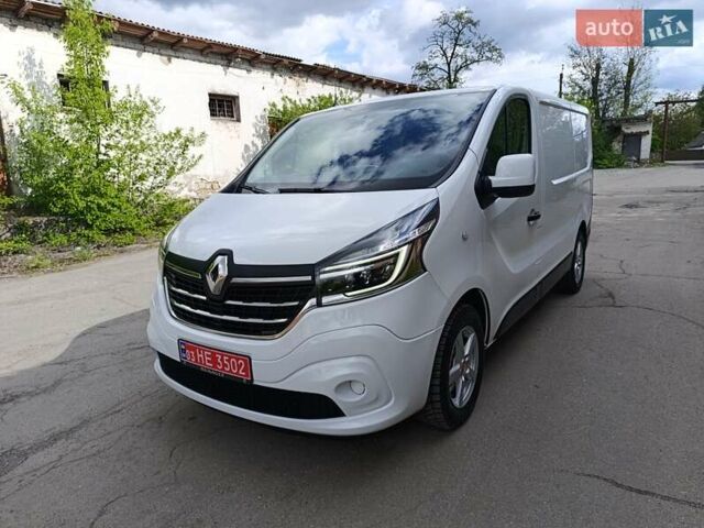 Белый Рено Трафик, объемом двигателя 2 л и пробегом 212 тыс. км за 17500 $, фото 4 на Automoto.ua