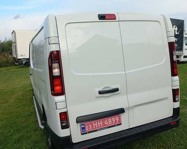 Белый Рено Трафик, объемом двигателя 2 л и пробегом 164 тыс. км за 21700 $, фото 6 на Automoto.ua