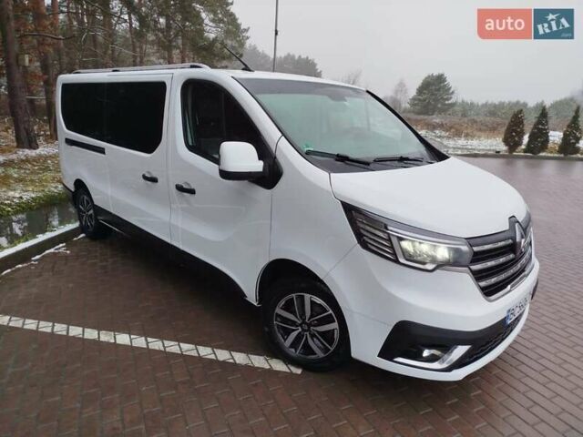 Белый Рено Трафик, объемом двигателя 2 л и пробегом 35 тыс. км за 32000 $, фото 19 на Automoto.ua