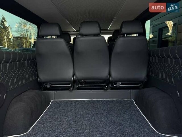 Білий Рено Трафік, об'ємом двигуна 2 л та пробігом 28 тис. км за 29399 $, фото 23 на Automoto.ua