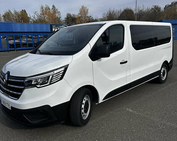 Белый Рено Трафик, объемом двигателя 2 л и пробегом 186 тыс. км за 28800 $, фото 3 на Automoto.ua