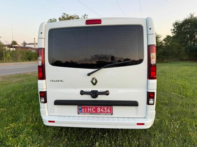 Білий Рено Трафік, об'ємом двигуна 2 л та пробігом 165 тис. км за 32900 $, фото 3 на Automoto.ua