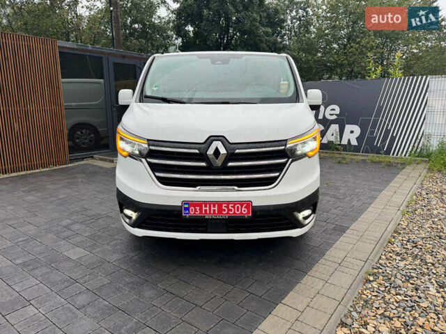 Белый Рено Трафик, объемом двигателя 2 л и пробегом 44 тыс. км за 30750 $, фото 1 на Automoto.ua